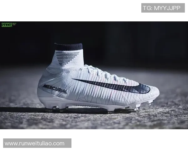 球星们的足球鞋选择背后隐藏的秘密与个性化定制解析