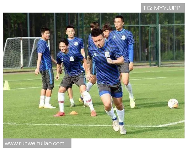 被扇巴掌的国足球星揭示背后不为人知的原因和复杂情感冲突