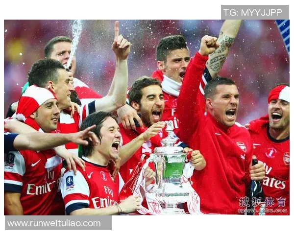 足球巨星齐聚贺电祝福新年精彩开启共创辉煌未来