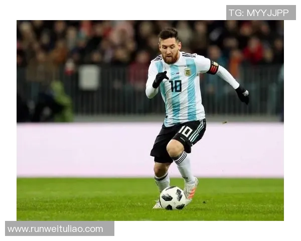 足球界揉球技艺的代表人物解读梅西的独特控球风格
